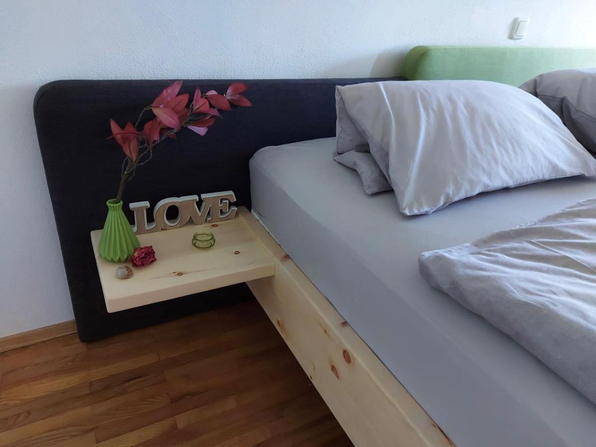 Wildkraut'S Kraeuterbauernhof - Ferienwohnung Kremsmünster Dış mekan fotoğraf